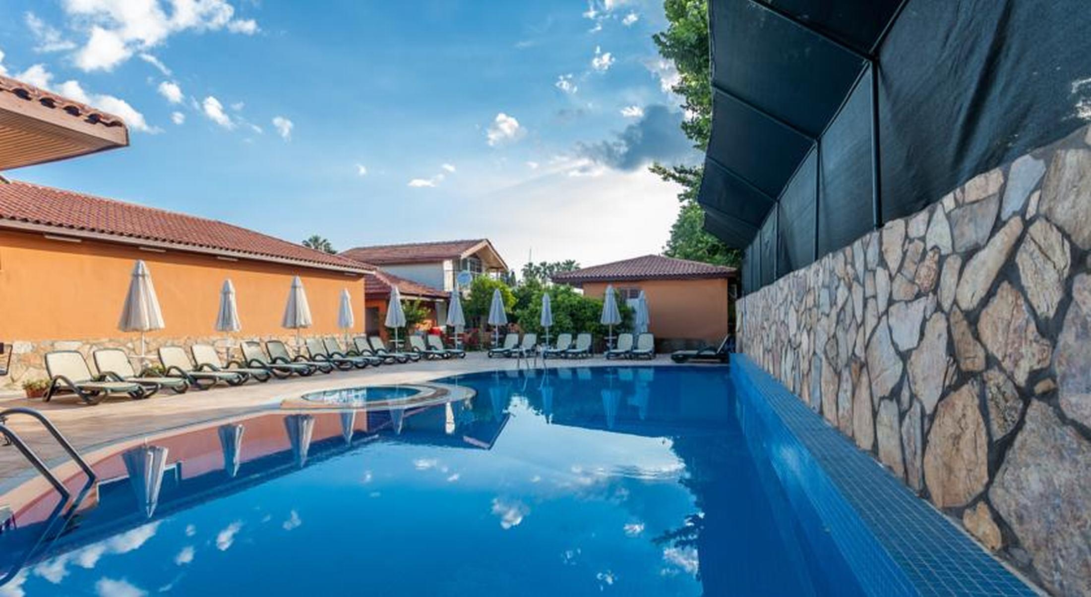 Ozlem Garden Hotel Side Exterior foto